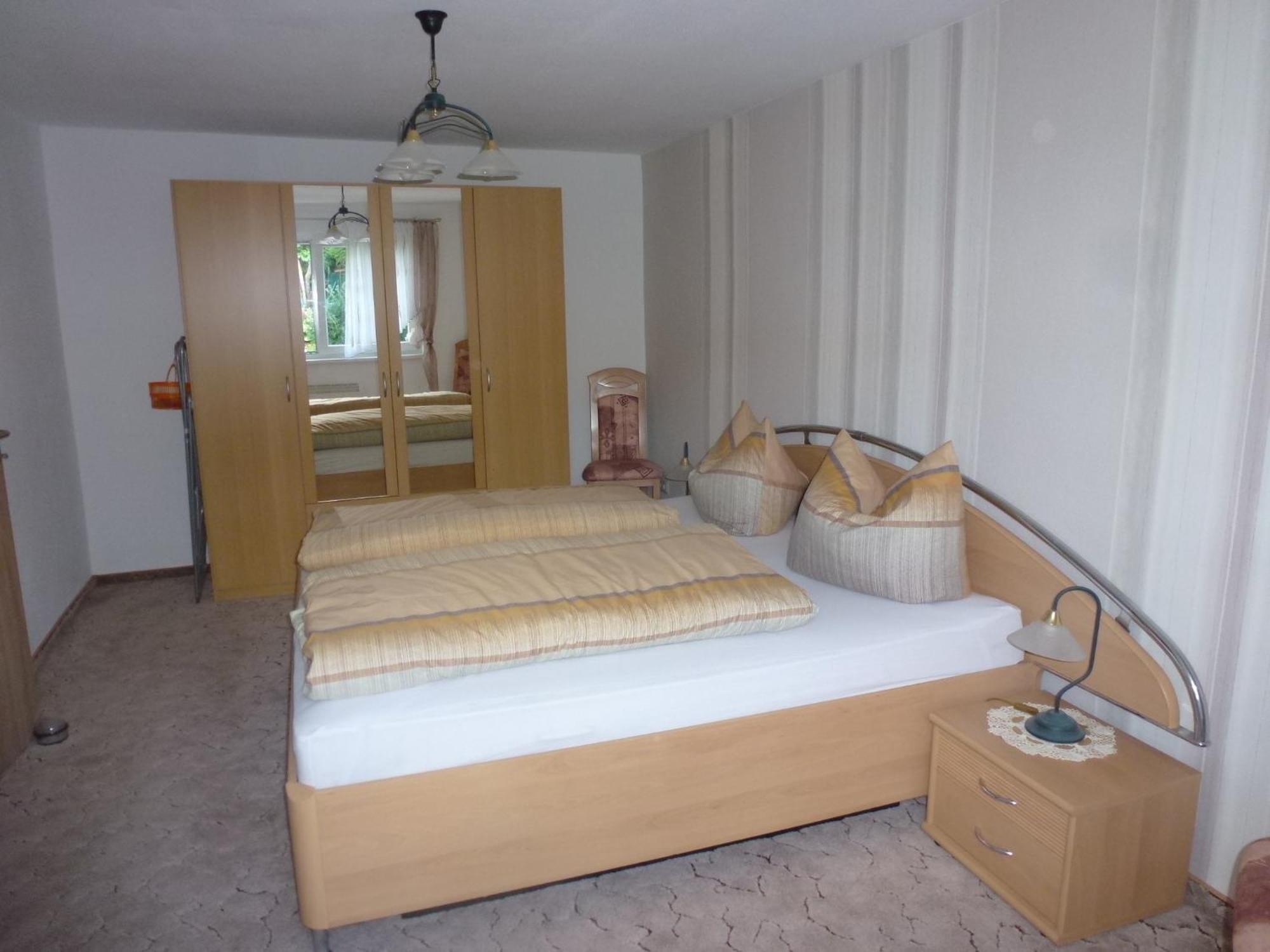 Ferienwohnung Bradatsch Catterfeld Exteriör bild